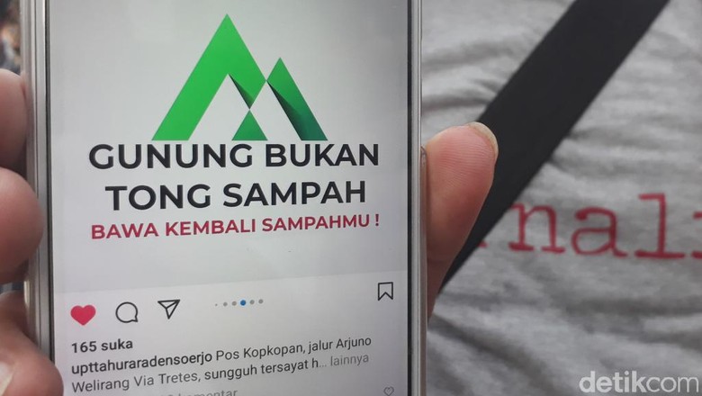 Sampah di Gunung Arjuna Sampah di Gunung Arjuna