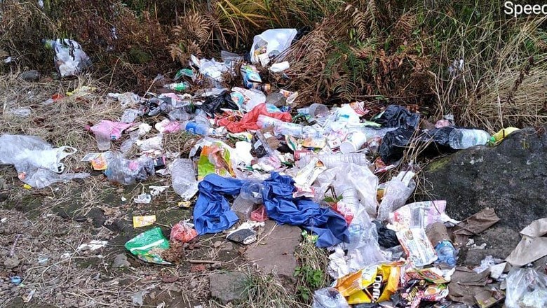 Sampah di Gunung Arjuna Sampah di Gunung Arjuna