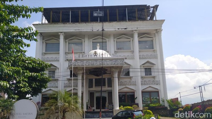 Suasana di Hotel Safira yang menjadi tempat isolasi terpusat pasien OTG Kota Magelang, Senin (21/6/2021).