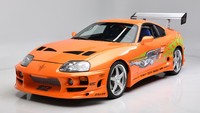 Mobil tersebut dilelang oleh rumah lelang kenamaan asal Amerika Serikat, Barret-Jackson. Toyota Supra lansiran 1994 itu pernah tampil sebanyak dua kali dalam film, dan disetir langsung oleh mendiang Paul Walker, yakni The Fast and Furious (2001). Lalu muncul sebagai Supra Slap Jack pada 2 Fast 2 Furious (2003). Foto: Dok. Barrett-Jackson