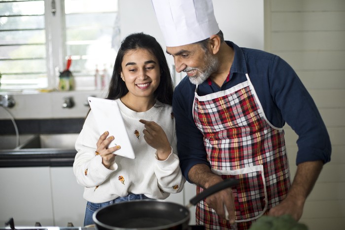 6 Trik Masak Sederhana Ini Bisa Hemat Waktu Kamu di Dapur