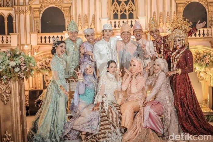 Viral nikah massal di Lubuk Linggau, Sumatera Selatan. Viral nikah massal di Lubuk Linggau, Sumatera Selatan.
