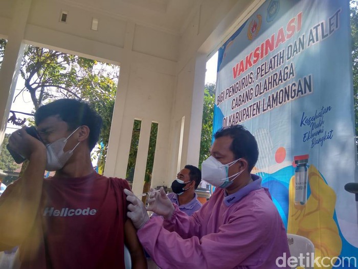 atlet lamongan divaksin