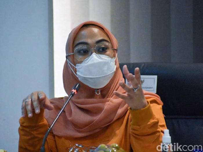 Bupati Karawang perintahkan bentuk tim khusus penanganan COVID-19 varian Delta
