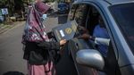 Cegah Corona, Sekolah di Sumedang Bagi Rapot Via Drive Thru