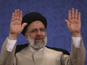Ebrahim Raisi Dilantik Jadi Presiden Iran