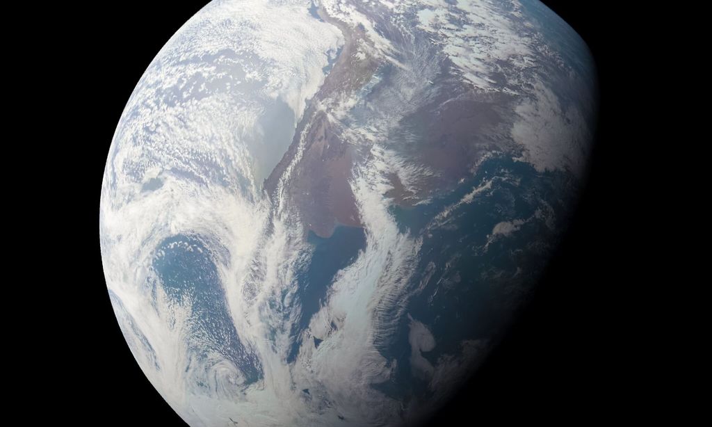 Foto Bumi Juno