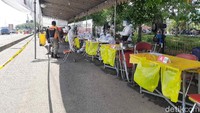 Untuk penyekatan dan pelaksanaan swab antigen juga tetap dilaksanakan.   