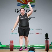 Terpilihnya atlet transgender wanita untuk mengikuti Olimpiade ini sebenarnya masih menjadi kontroversi hingga kini. Keikutsertaan transgender dianggap tidak adil untuk para atlet wanita lainnya. Foto: Getty Image