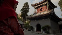 Masjid Niujie merupakan masjid tertua di Beijing. Masjid itu dibangun pada tahun 996, pada masa Dinasti Liao yang berkuasa sejak 916 M hingga 1125 M.  (AFP)