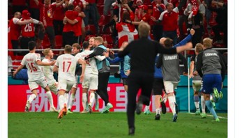 Sungguh malam yang luar biasa bagi Denmark. Foto: Twitter