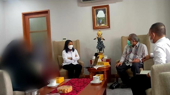 menteri pppa bertemu komnas pa dan korban SPI