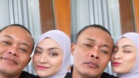 Sejak menikah, Sule dan Nathalie Holscher selalu lengket. Foto: Instagram: @nathalieholscher