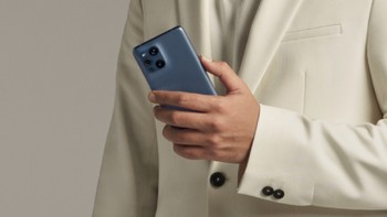 Oppo Find X3 Pro dirilis pada bulan Juni lalu dengan harga Rp 15 jutaan. Foto: dok. OPPO Indonesia