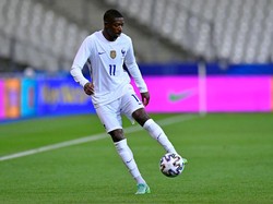 Ketiga, masalah cedera menghantui Barcelona. Ansu Fati masih cedera panjang, Marc-Andre ter Stegen baru dioperasi bulan Mei, dan Ousmane Dembele dihantam cedera pada Euro 2020 kemarin (Getty Images)