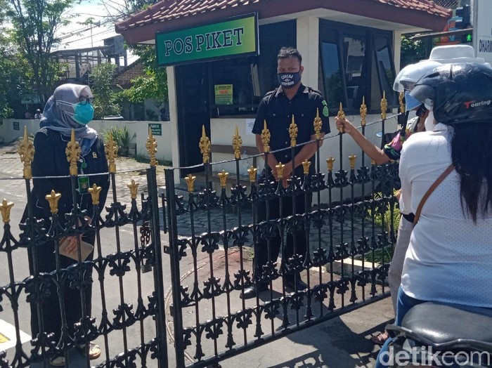 PN Klaten ditutup setelah 21 orang positif Corona, Selasa (22/6/2021).