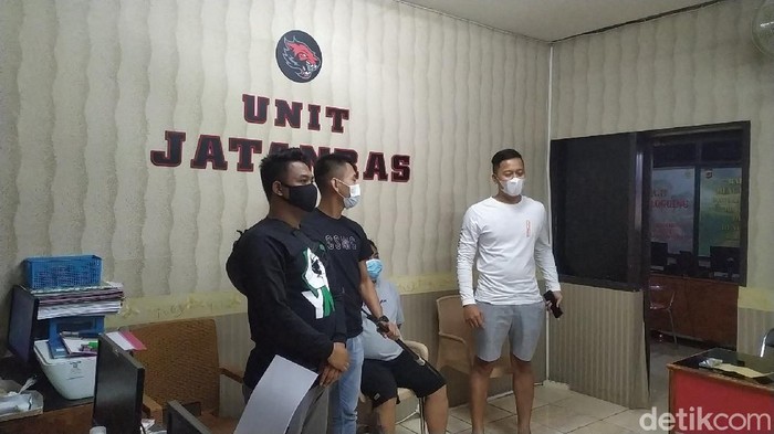 Pria Garut Ini Bacok Teman Gegara Ibunya Diacungi Golok