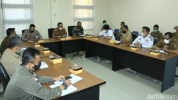 Rapat evaluasi penanganan COVID-19 di Ciamis
