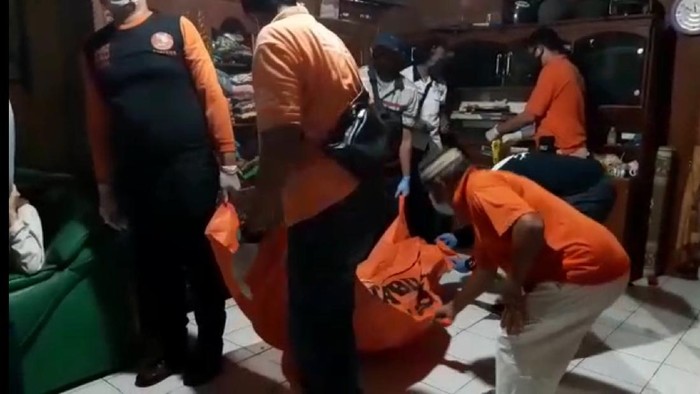 Seorang pria bernama Wiwin Aleyong Saputra alias Keong ditemukan tewas dalam kamarnya di Semarang, Selasa (22/6/2021).