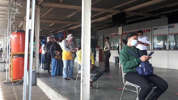 Tes antigen acak di Stasiun Bekasi (Foto: Dwi/detikcom)