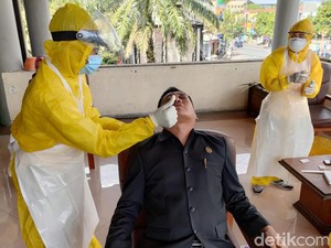 Satu Anggotanya Positif COVID-19, DPRD Jember Diswab Massal