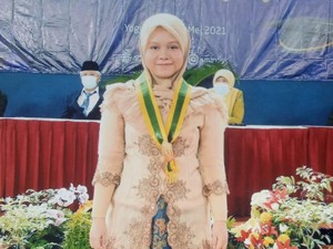 Dapat Nilai Sempurna UTBK SBMPTN, Anak Pedagang Lotek Lolos Kedokteran UGM