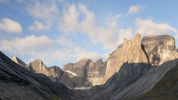 Sedikit mengerikan begitu bangun di pagi namun melihat pemandangan seperti ini (jejak kaki) Foto: Boredpanda
