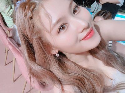 Potret Kecantikan Para Personel TWICE yang Dinilai Punya Hidung Terbaik