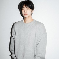 Hyungwon MONSTA X dikenal sebagai pemilik akun Instagram “coenffl”. Username itu merupakan gabungan nama keluarga ‘Chae’ dan panggilan yang didapatnya ‘Dooly’ karena memiliki pipi chubby semasa kecil. Foto: dok. Instagram coenffl