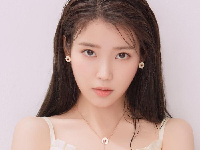 IU, idol KPop awet muda IU, idol KPop awet muda