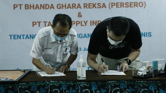 BGR Logistics bersama PT Tani Supply Indonesia, Part of TaniHub Group bersinergi mendorong bangkitnya UMKM di masa pandemi.