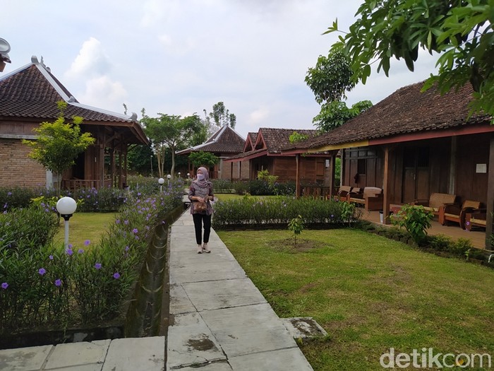 Menparekraf Sandiaga Uno di homestay Magelang