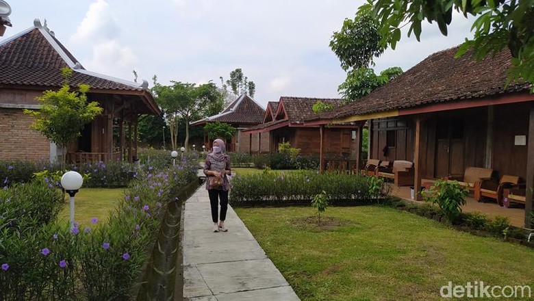 Menparekraf Sandiaga Uno di homestay Magelang Menparekraf Sandiaga Uno di homestay Magelang