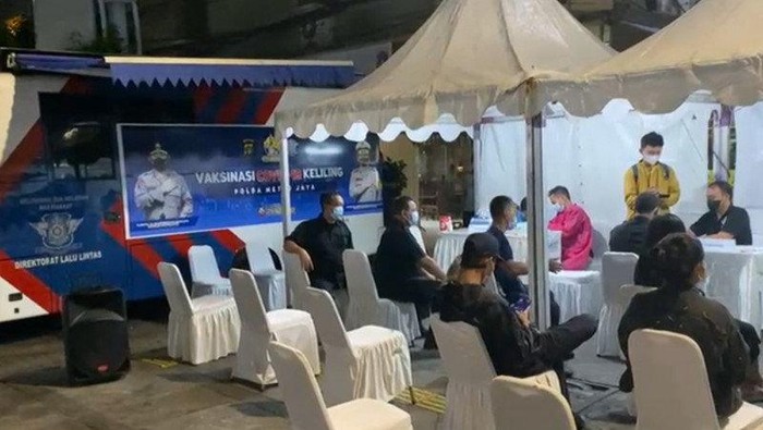 Polda Metro buka layanan vaksinasi massal di Sabang, Jakarta Pusat malam ini