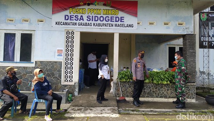 Posko PPKM Mikro Desa Sidogede, Kecamatan Grabag, Kabupaten Magelang, Rabu (23/6/2021).