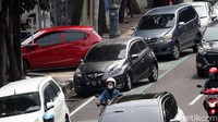  Kabid PDKT Dishub Asep Kuswara mengatakan, pihaknya sudah menerjunkan personil Dishub Kota Bandung untuk melakukan pengaturan lalu lintas.