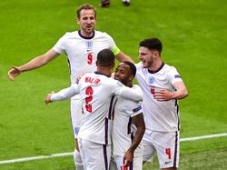 Euro 2020: Inggris Bak Semut yang Digajah-gajahkan?