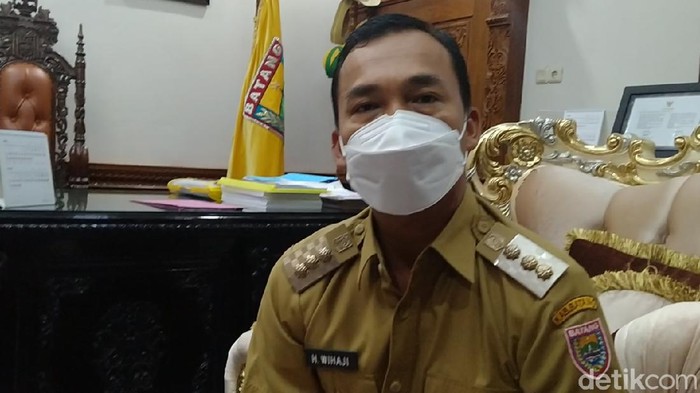 Bupati Batang, Wihaji, Kamis (24/6/2021).