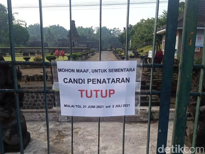 Candi Penataran merupakan destinasi wisata sejarah ikonik Blitar. Tingkat kunjungan wisata di Kecamatan Nglegok ini menurun drastis sejak pandemi. Sejak awal 2020 setiap akhir pekan ada sekitar 600 pengunjung. Angka ini turun sampai 50 persen dibandingkan tahun-tahun sebelumnya dalam kondisi normal.