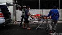 Pasien yang dinyatakan telah sembuh mencapai 443.195 orang dan meninggal 8.057 orang. Pemerintah DKI mencatat persentase kesembuhan 91 persen dan kematian 1,7 persen. Sementara pasien positif atau positivity rate COVID-19 Jakarta dalam sepekan terakhir tembus 27,7 persen.