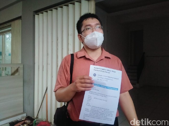 hakim pn surabaya dilaporkan ke MA dan KY