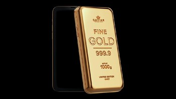 iPhone besutan Caviar ini terbuat dari emas 999,9 (24 Karat) dengan berta 1 kg. Foto: dok Caviar