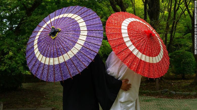 Ilustrasi pasangan suami istri Jepang Ilustrasi pasangan suami istri Jepang