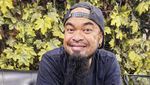 Jadi Presenter Acara Kuliner, Peppy Cicip Burger hingga Roti Cane Manis
