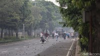 Kericuhan tersebut terjadi di sebelum flyover Stasiun Klender, Jl I Gusti Ngurah Rai yang mengarah ke Pengadilan Negeri Jakarta Timur.