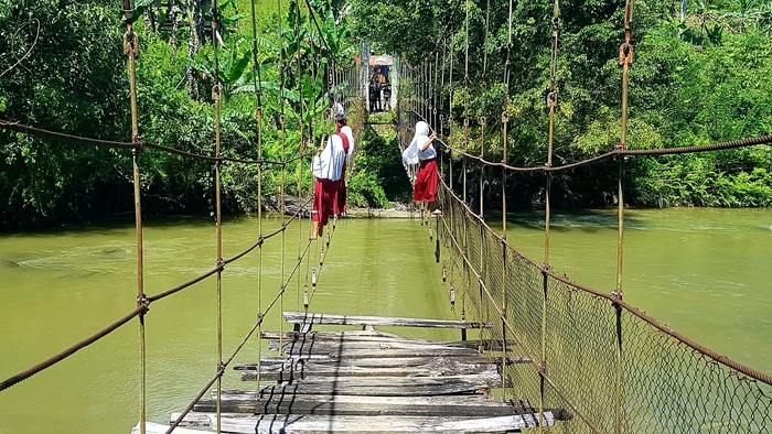 Jembatan Rusak di Mamasa
