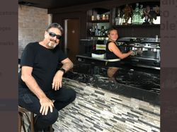 Potret John McAfee, Genius Antivirus yang Bunuh Diri