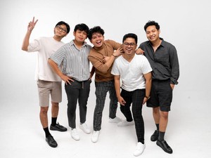 Usai Didesak Fans untuk Rilis, Asing Juicy Luicy Tembus Top 200 Spotify