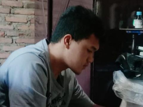 Kisah Alfin, Anak Tukang Las yang Masuk Teknik UGM Tanpa Tes