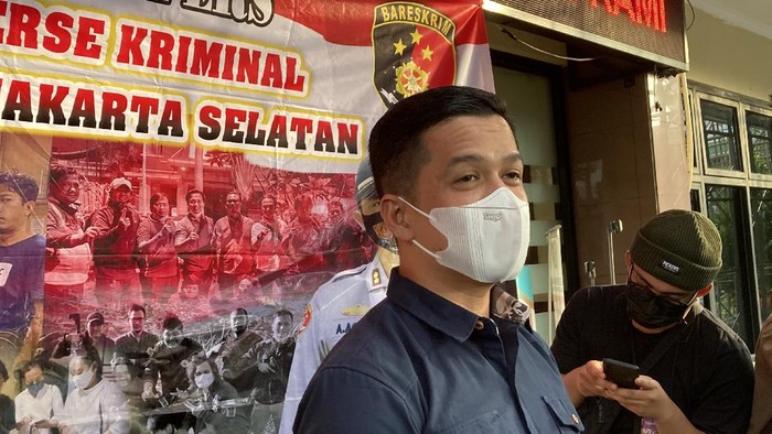 Konferensi pers penangkapan pencuri tabung gas elpiji (Annisa-detikcom)